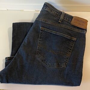 Signature by Levi Strauss Men's W42 L32 Bootcut Dark Blue Jeans